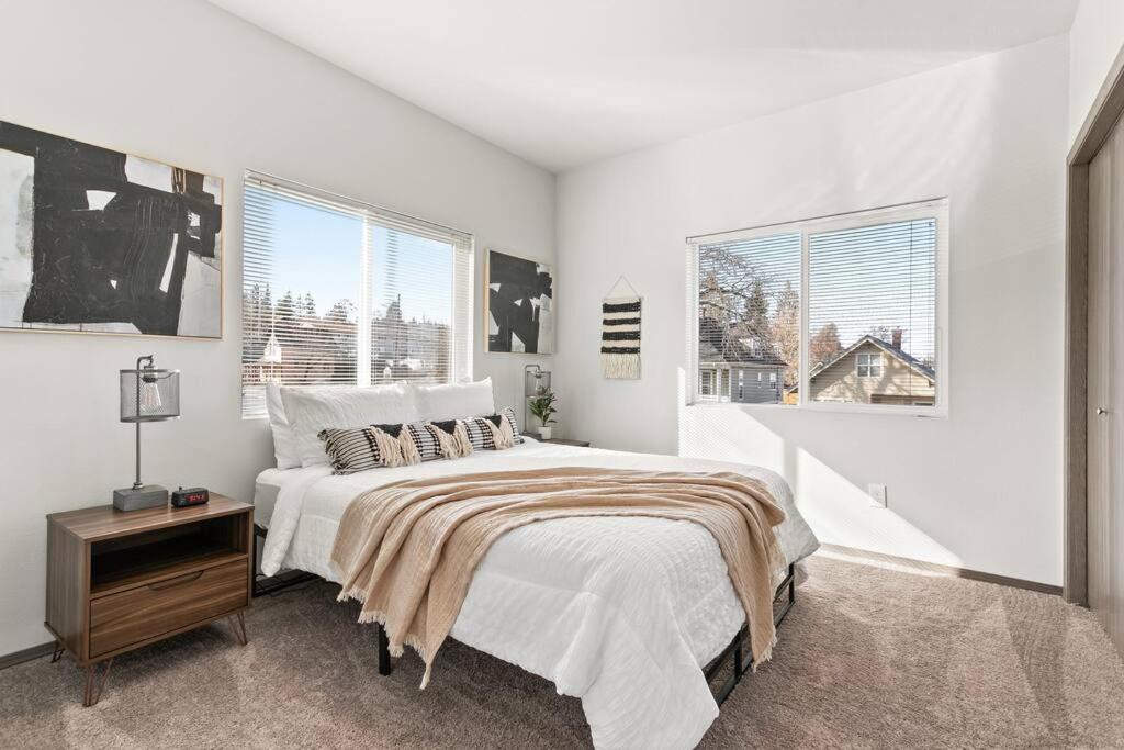 Brand New 2 Bed 2 Bath Near Perry District And Dt Apartment Spokane Bagian luar foto