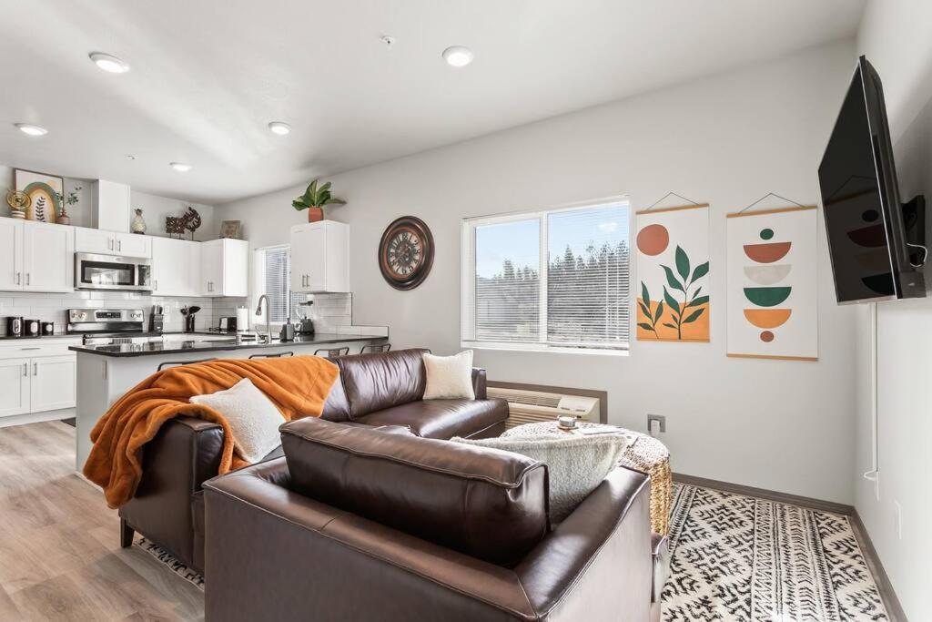 Brand New 2 Bed 2 Bath Near Perry District And Dt Apartment Spokane Bagian luar foto